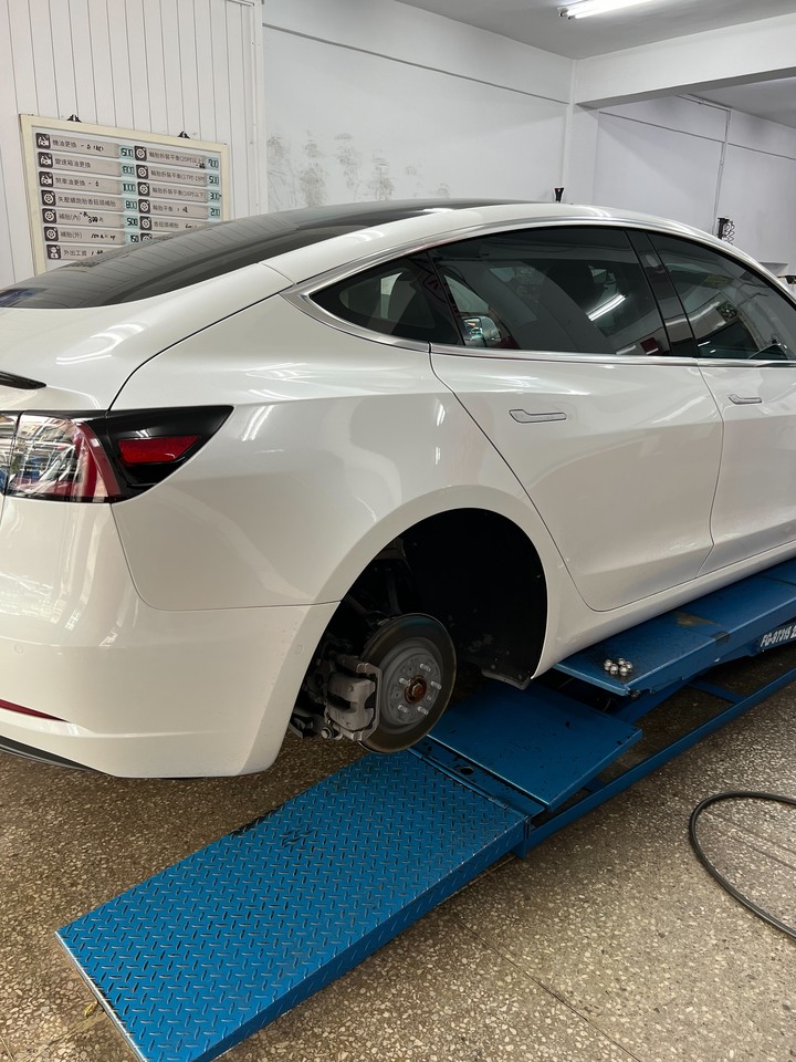 日本來的很不普通開箱文~~電動車專用胎普利司通T005 EV