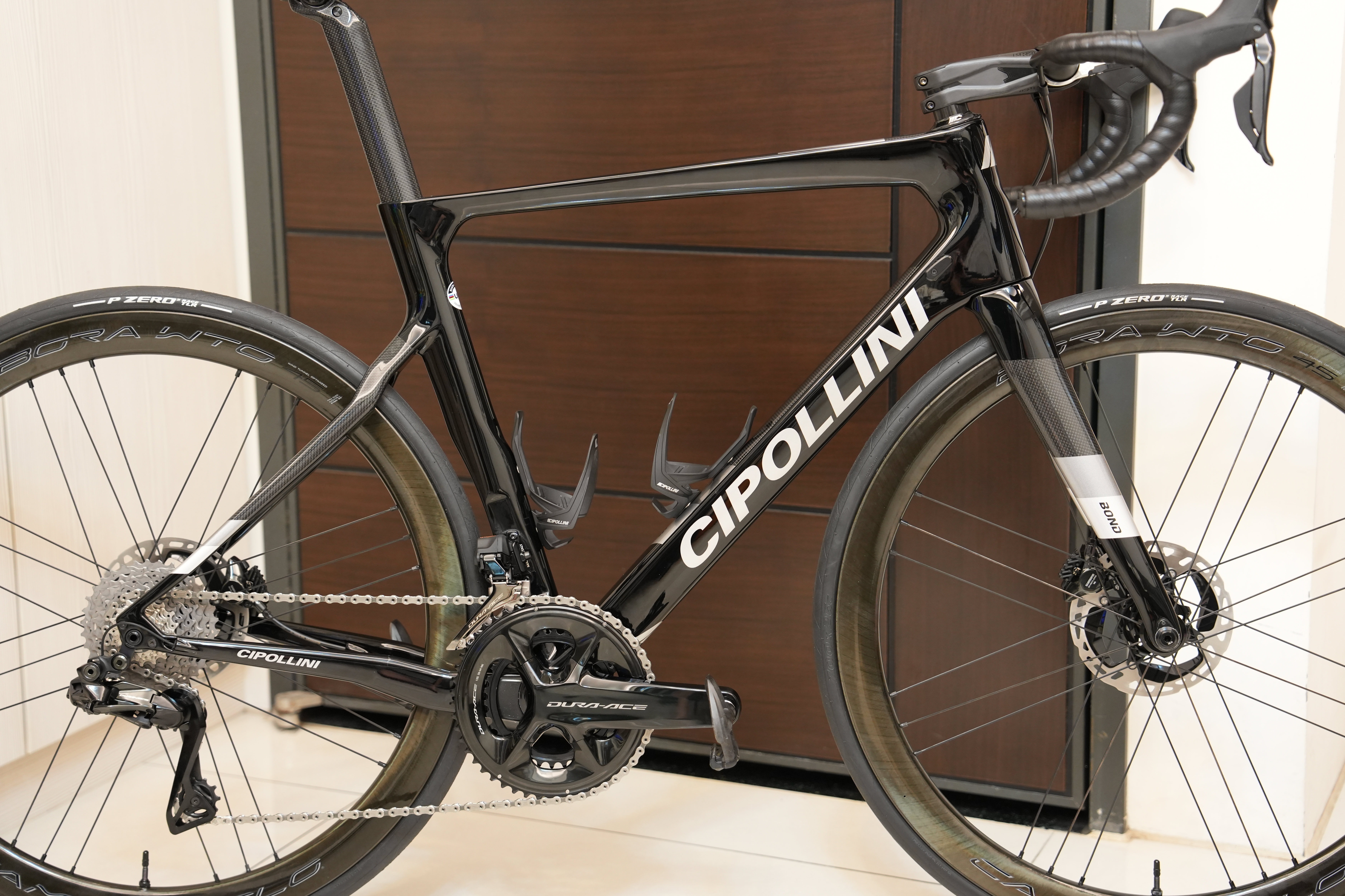 [開箱]我的第十二台公路車 CIPOLLINI BOND 2