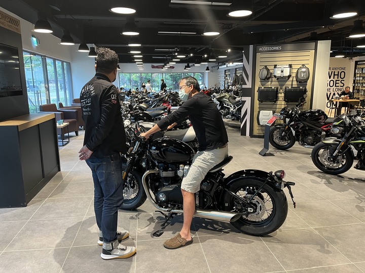 米漿(R1200C)掰掰,黛安芬(Bobber)來了!
