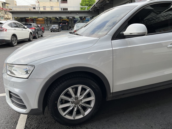 Audi Q3 235/55/17 FALKEN飛隼FK510 SUV 換胎分享