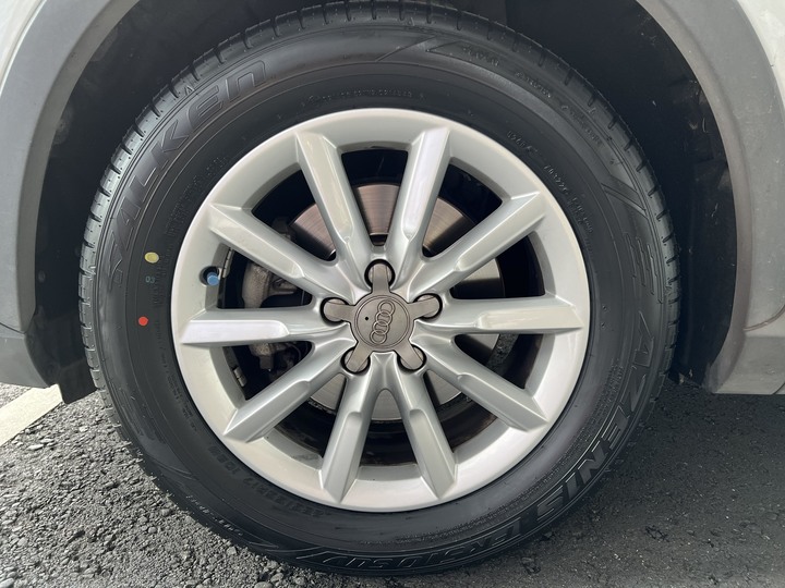 Audi Q3 235/55/17 FALKEN飛隼FK510 SUV 換胎分享