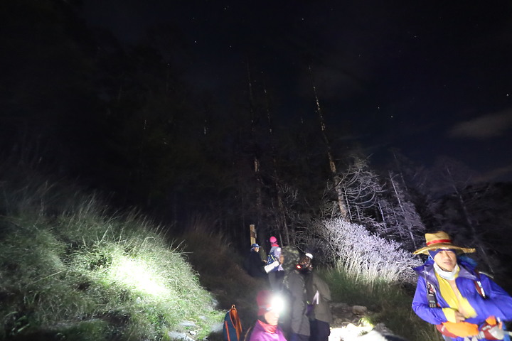 百岳練習生，【雪山主東】第一次住山屋負重登山2天2夜紀錄