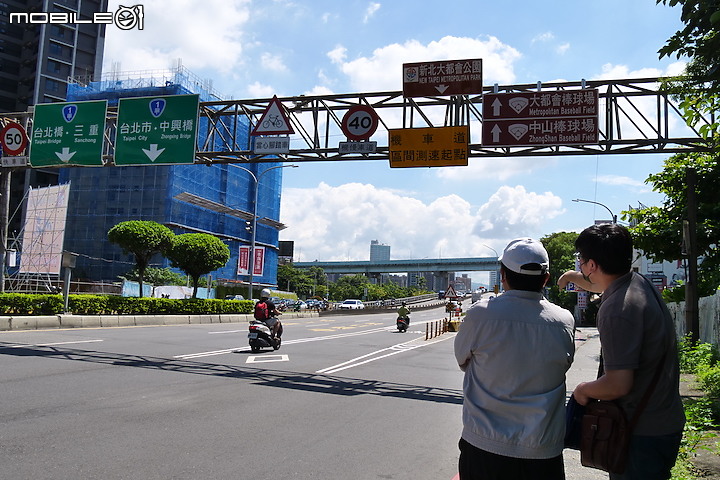 【快訊】車禍不降反升 新北市重新橋機車道區間測速暫停實施