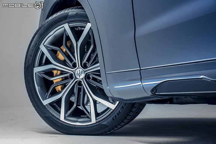【國內新訊】國內限量3部,Maserati推出Levante Modena「Trofeo Line」特仕車型!