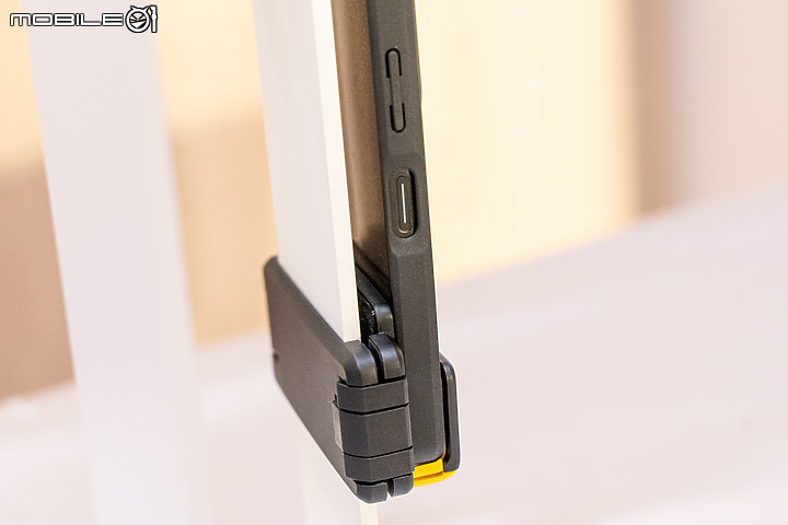 ASUS Zenfone 9｜輕巧旗艦以小搏大！翻轉的不是相機而是思維？