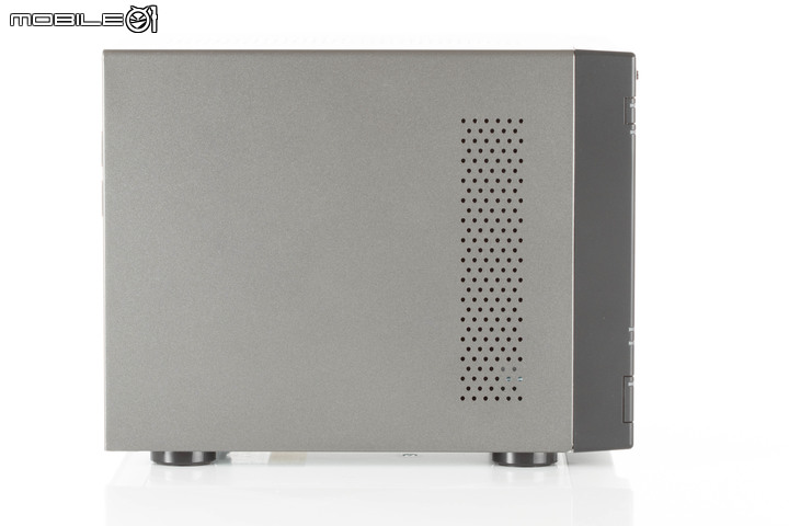 ASUSTOR Lockerstor AS6704T NAS 開箱實測 以 2.5 Gbps、4 SSD 配置的效能儲存裝置