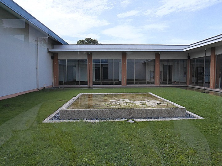 臺東市 台東美術館 — 後山唯一縣級美術館,有著茂密樹林與特色館室之打卡景點 — 臺東兩天一夜鐵道快閃行旅 (五)
