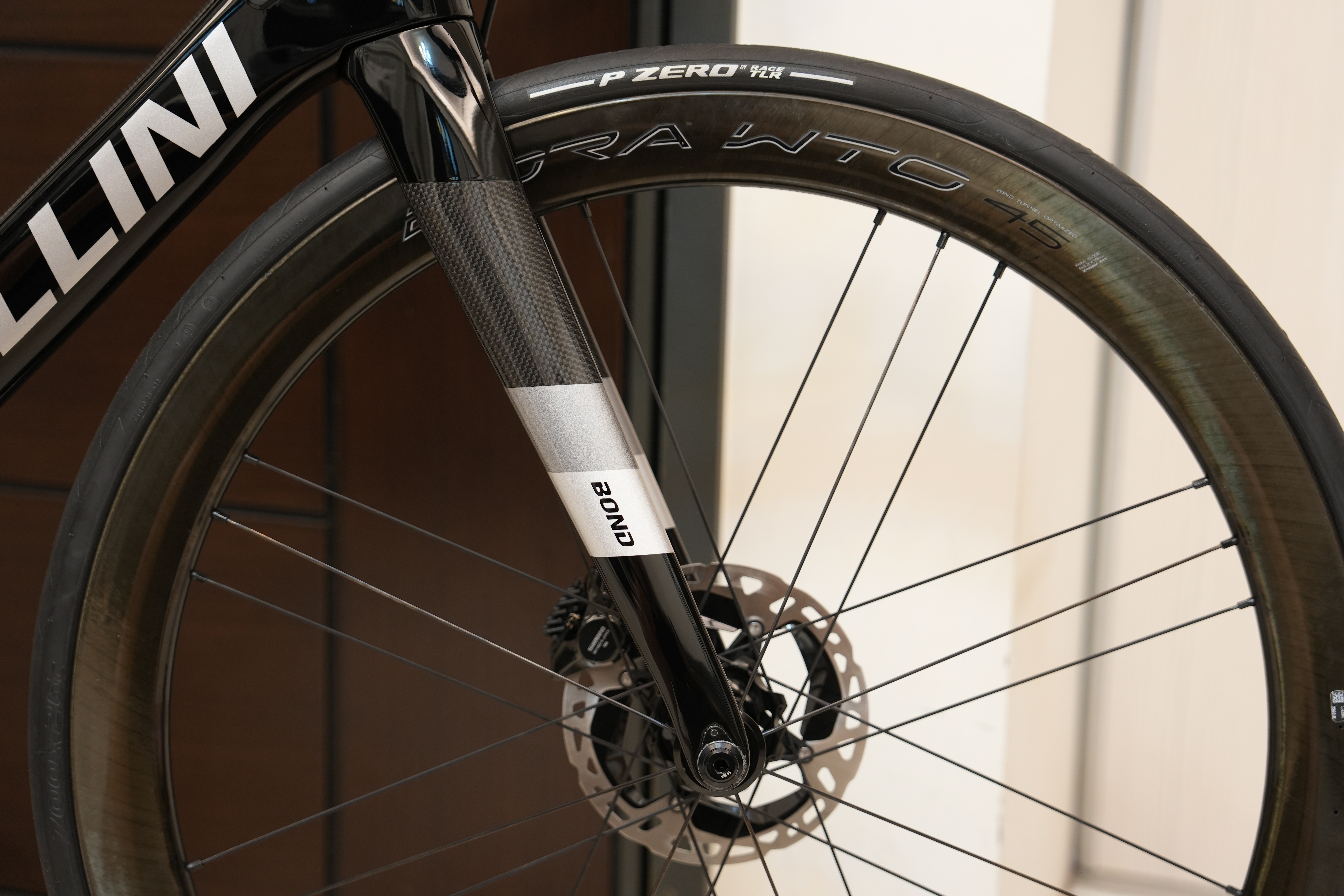 [開箱]我的第十二台公路車 CIPOLLINI BOND 2