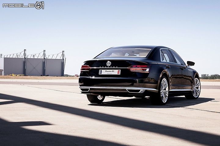 【海外新訊】紀念無緣的旗艦房車問世20週年,Volkswagen首度展示Phaeton D2原型車!