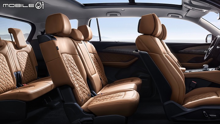 【海外新訊】中國專屬、全新車型,Audi正式推出全新7座休旅「Q6」!