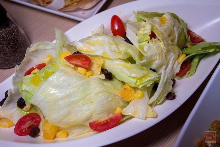 【臺南美食】台南炸雞披薩吃到飽就這家，也推出防疫外帶全餐點全面9折，加碼外帶全家餐自取只要469元~Double Cheese打爆起司