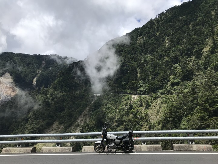 （內有比基尼女騎士）小徑檔車志氣高之南橫埡口行
