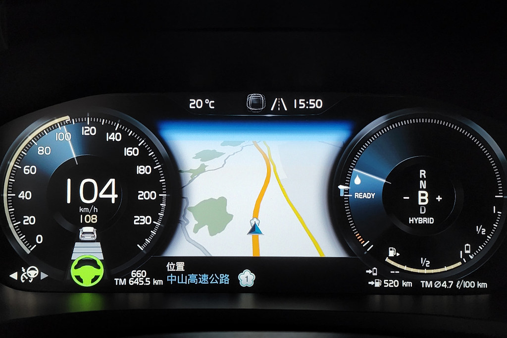 (chujy) VOLVO V60 Recharge T8 Momentum 雙能電動，聰明選擇