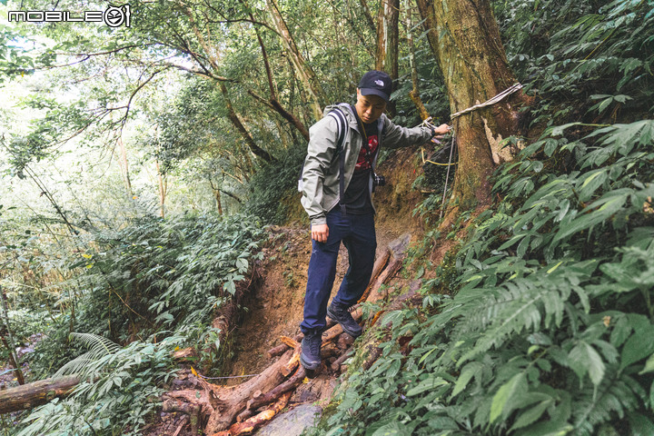 ARC'TERYX 始祖鳥 Aerios AR GT 登山鞋實穿分享|躍動於山林間的紳士!