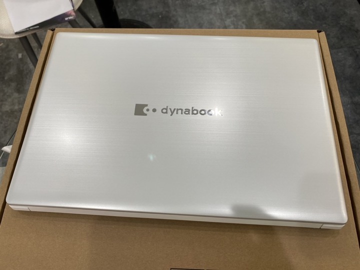 第一手 開箱 dynabook GX50L-K 15.6吋效能筆電-星炫銀