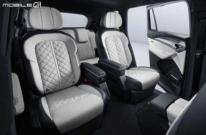 【海外新訊】中國專屬、全新車型,Audi正式推出全新7座休旅「Q6」!