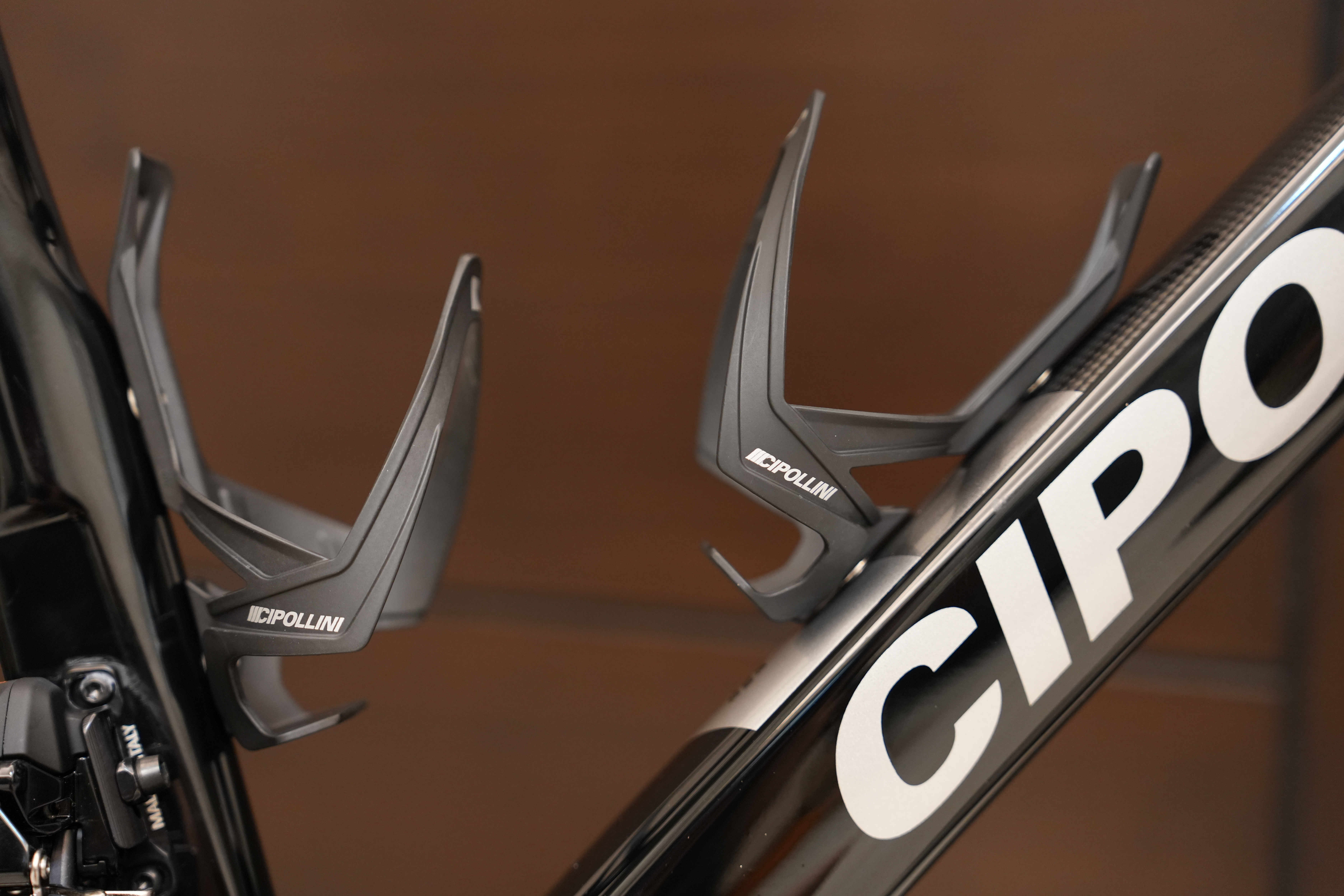 [開箱]我的第十二台公路車 CIPOLLINI BOND 2