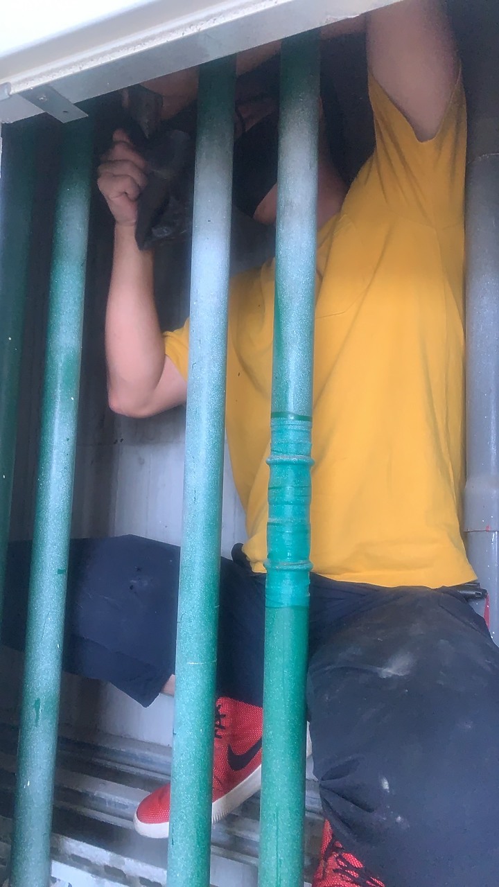 大樓洗完水塔後的悲劇事件....血噴數萬塊