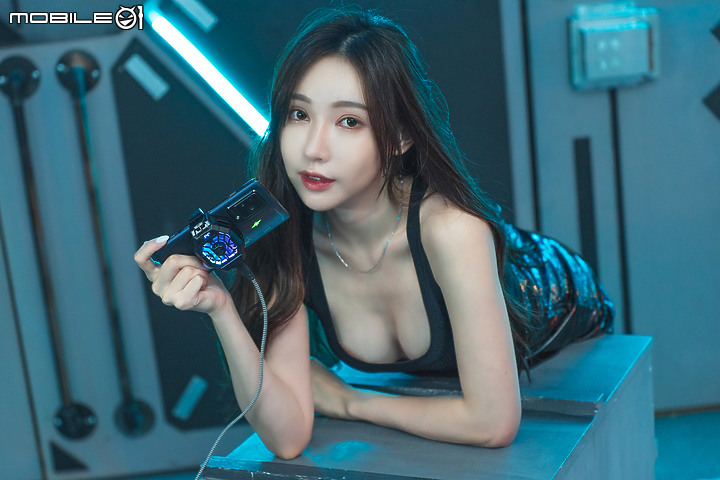 ASUS ROG Phone 6 Pro / 黑鯊5 Pro比較|決戰電競之巔!