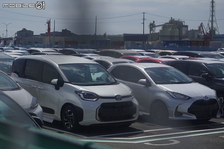 【海外情報】大改款Toyota Sienta日本無偽裝曝光,預計八月份當地正式發表!