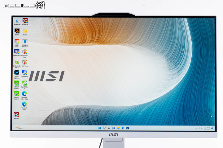 微星 Modern AM272P 12M All in One 電腦開箱實測 搭載豐富介面與美型設計的辦公能手