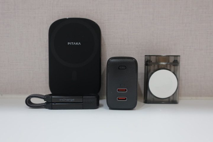 Pitaka Magez Slider 四合一 無線充電站,出門的最佳組合