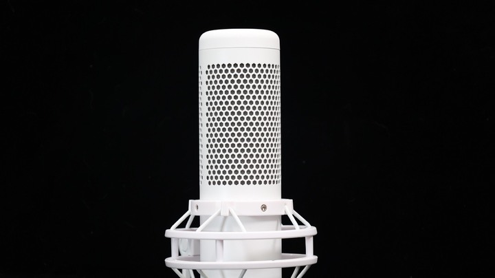 點我看大圖 純白盛宴:視與聽雙重享受。Hyper X Quadcast S 電競麥克風開箱