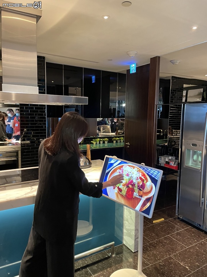 點我看大圖 【新品上市】LG OLED TV & Mobile01 獨家網友新品超豐富饗宴體驗會