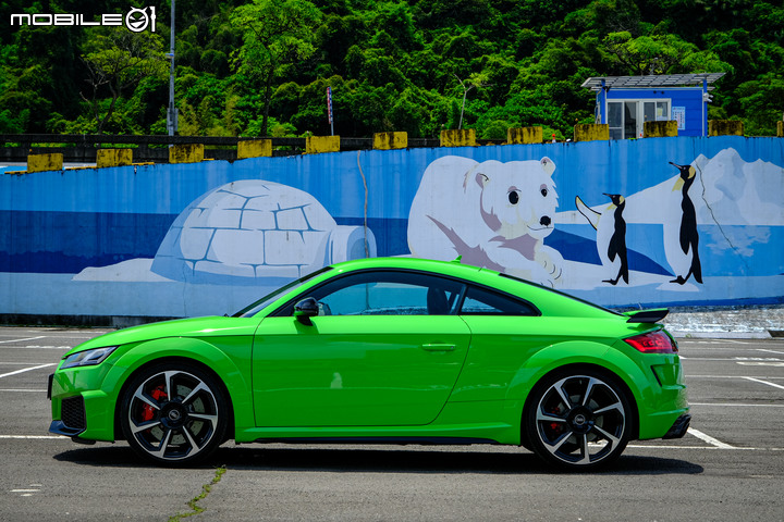 Audi TT RS 試駕｜衝刺高手、操駕犀利！值得入手珍藏的經典名駒