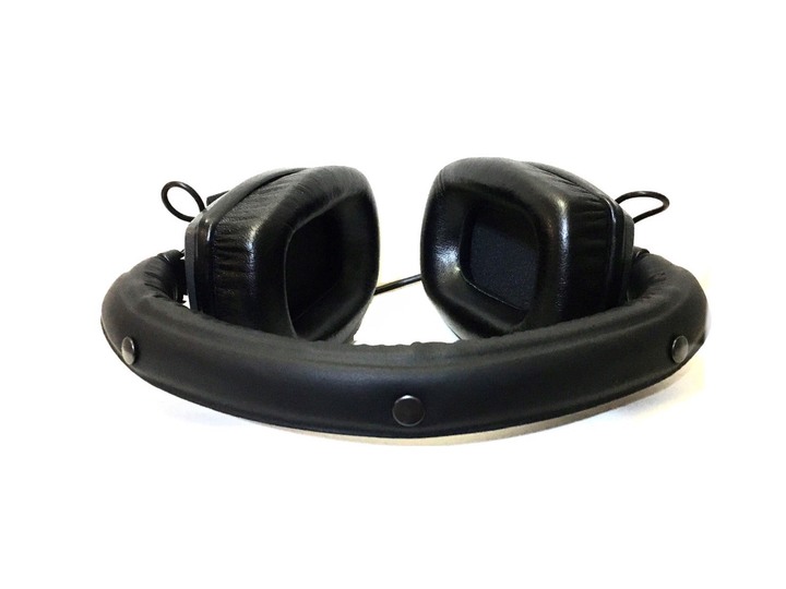 【R式分享】歷久不衰的德國錄音室監聽耳機—Beyerdynamic DT150