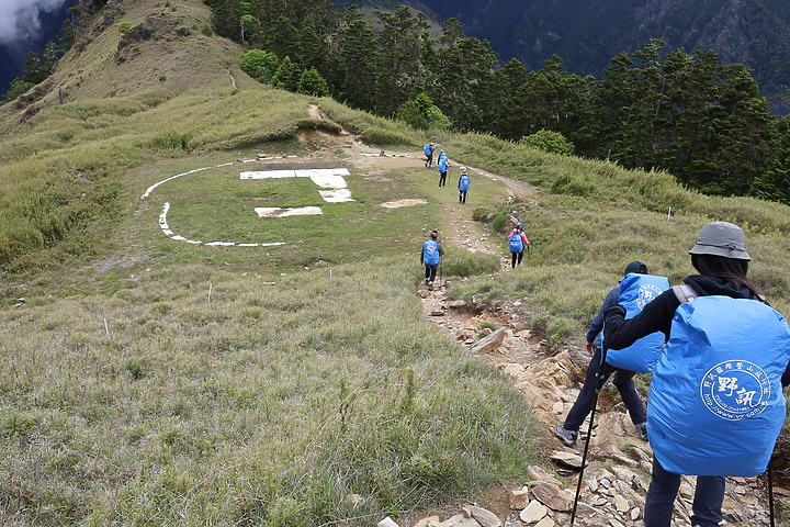 百岳練習生,【雪山主東】第一次住山屋負重登山2天2夜紀錄