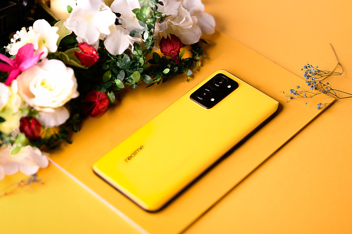 點我看大圖 【酷黃在手 潮流我有】 realme GT Neo 3T 開箱分享