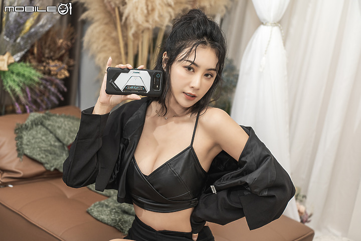 ASUS ROG Phone 6 Pro體驗|首搭無線製冷片智慧風扇的主動式散熱王者!