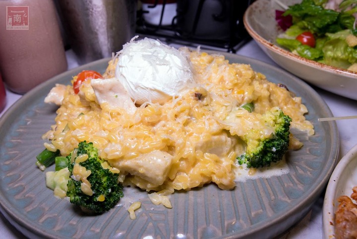 【臺南美食】台式復古風與異國美食結合，有台南專屬隱藏版美食，經典早午餐必嘗~Second Floor Cafe貳樓