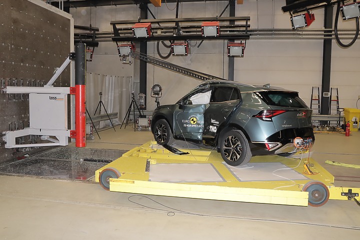 【海外新訊】Kia歐規Sportage獲五星、BMW i4四星,Euro NCAP公布2022新一輪撞測成績!