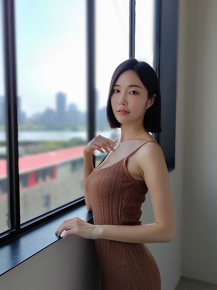 ASUS Zenfone 9｜輕巧旗艦以小搏大！翻轉的不是相機而是思維？