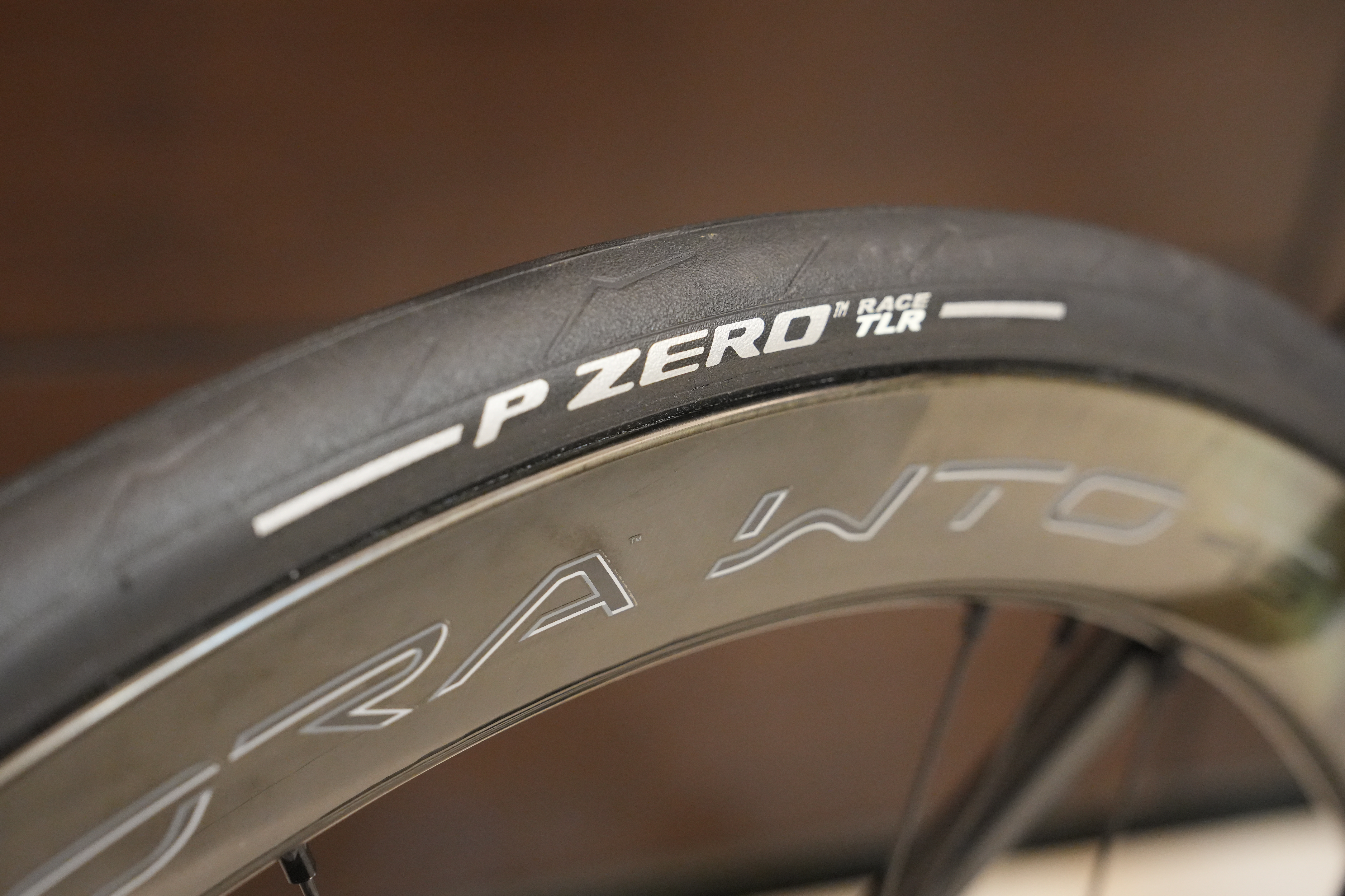 [開箱]我的第十二台公路車 CIPOLLINI BOND 2