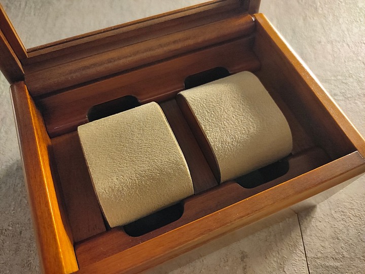 還在煩惱情人節、父親節、生日禮物怎麼選!? 送禮自用兩相宜的Toyooka Craft 錶盒!