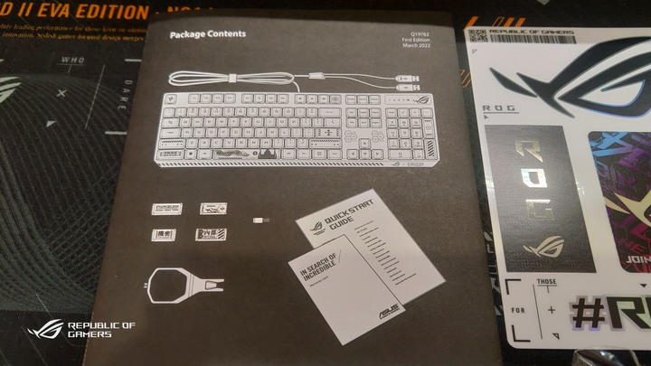 (簡單開箱)ROG x EVA Scope RX & ROG Scabbard II EVA 雙防水鍵盤&滑鼠墊