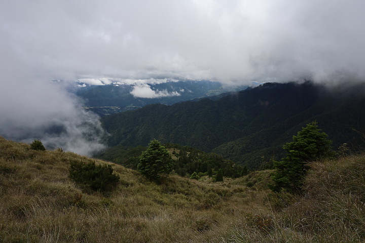 百岳練習生，【雪山主東】第一次住山屋負重登山2天2夜紀錄