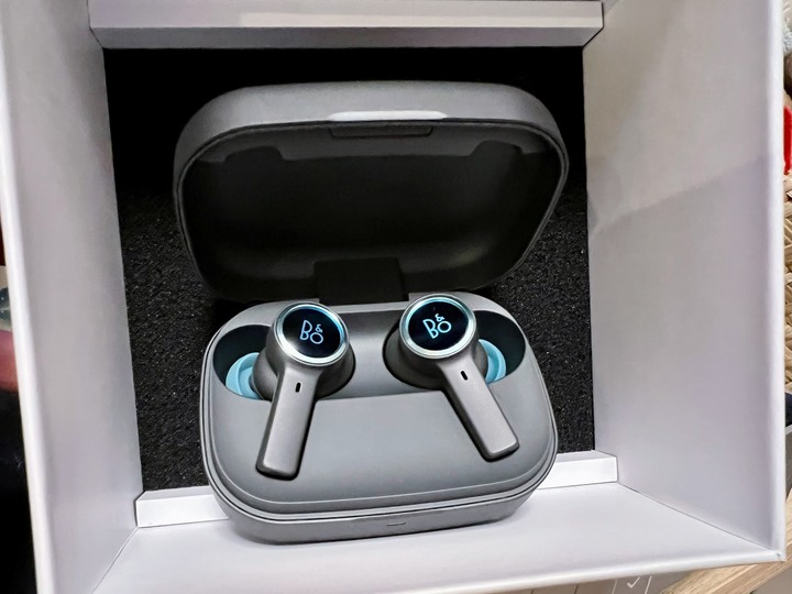 [開箱] B&O BEOPLAY EX，只要預算沒問題就是它了!