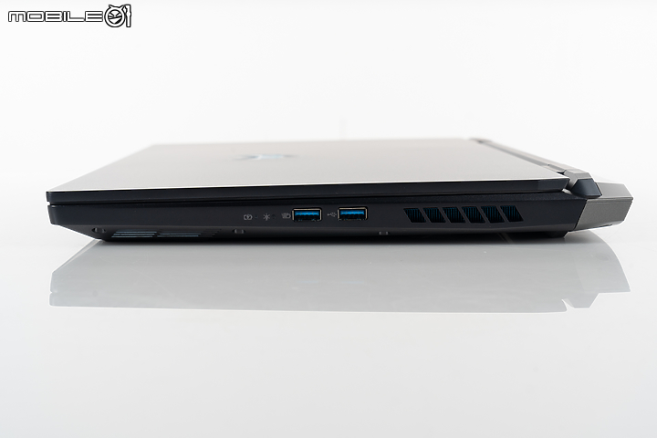 Acer Predator Helios 300 測試報告|邁向效能頂峰的準旗艦之作
