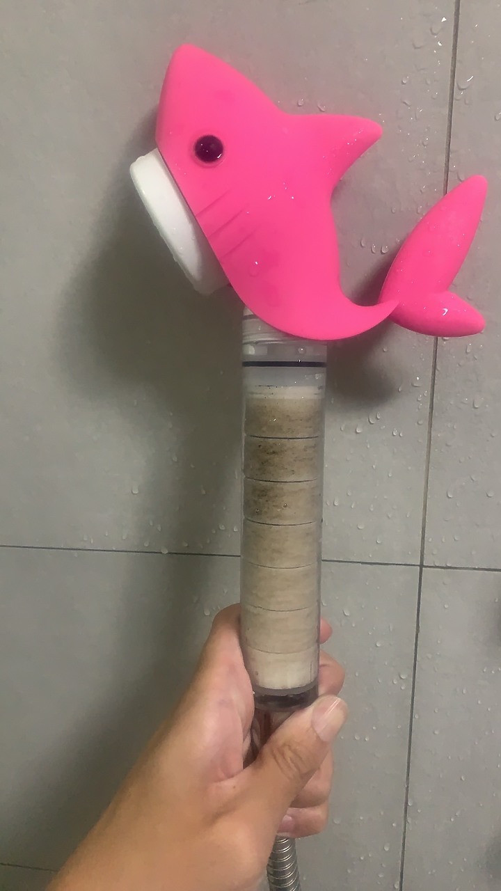 大樓洗完水塔後的悲劇事件....血噴數萬塊