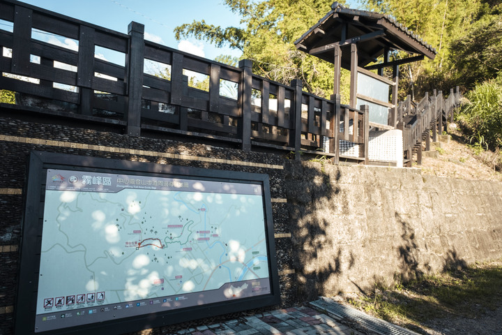 霧峰里山步道群~中心瓏步道-植物生態園區步道-望月峰登山步道