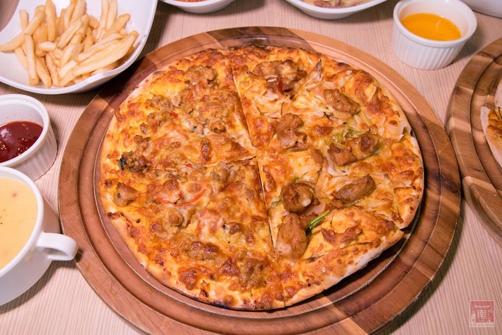 【臺南美食】台南炸雞披薩吃到飽就這家,也推出防疫外帶全餐點全面9折,加碼外帶全家餐自取只要469元~Double Cheese打爆起司