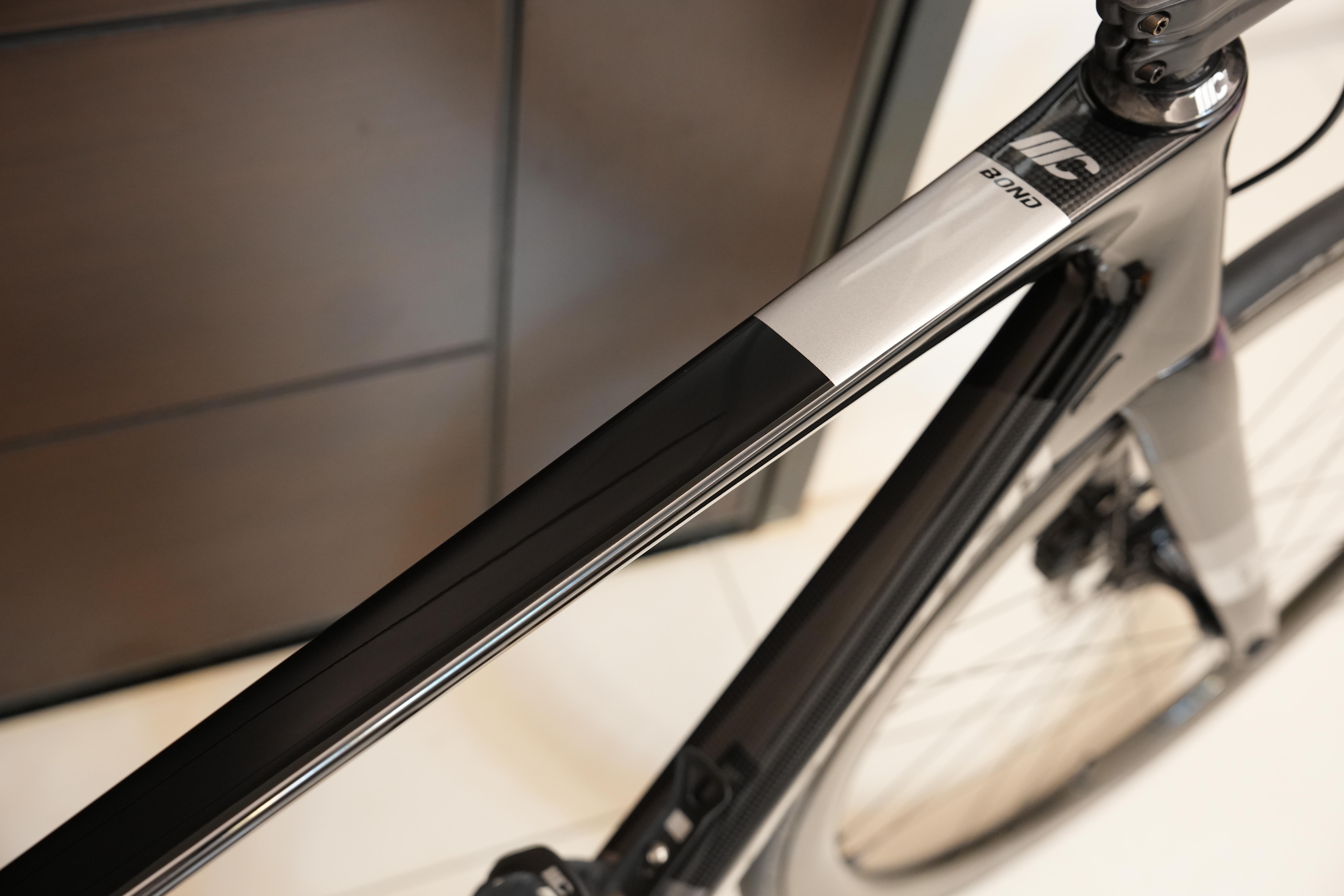 [開箱]我的第十二台公路車 CIPOLLINI BOND 2