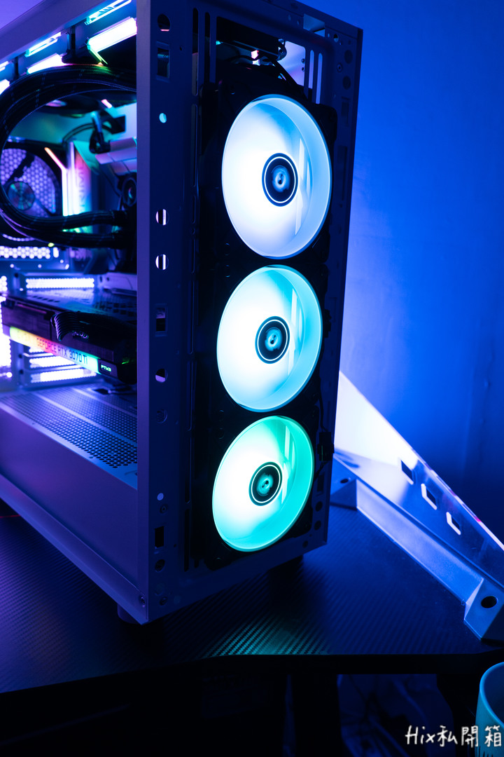 [開箱] 閃亮亮360水冷-ARCTIC Liquid Freezer II