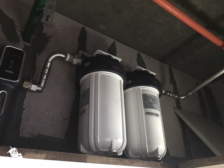 大樓洗完水塔後的悲劇事件....血噴數萬塊