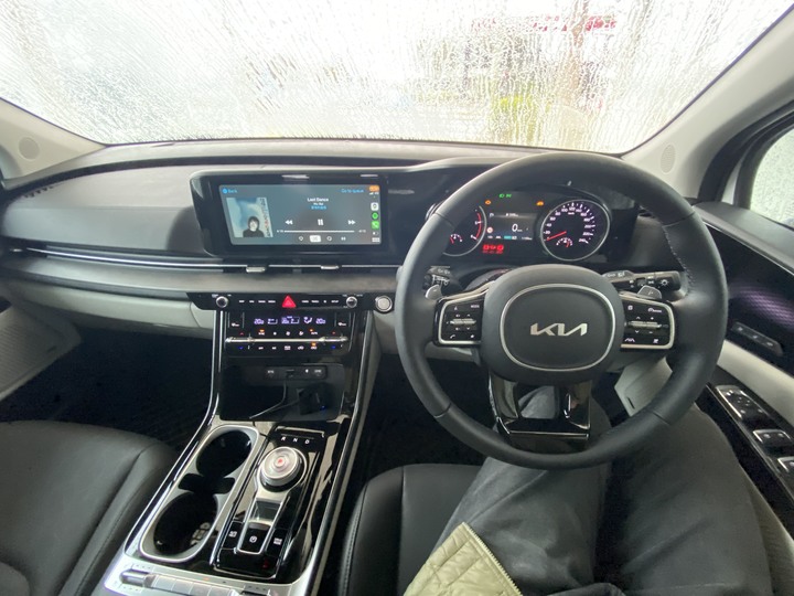 2022 KIA Carnival 大白 Platinum (澳洲墨爾本的遲開箱)