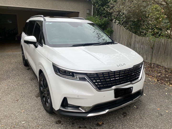 2022 KIA Carnival 大白 Platinum (澳洲墨爾本的遲開箱)